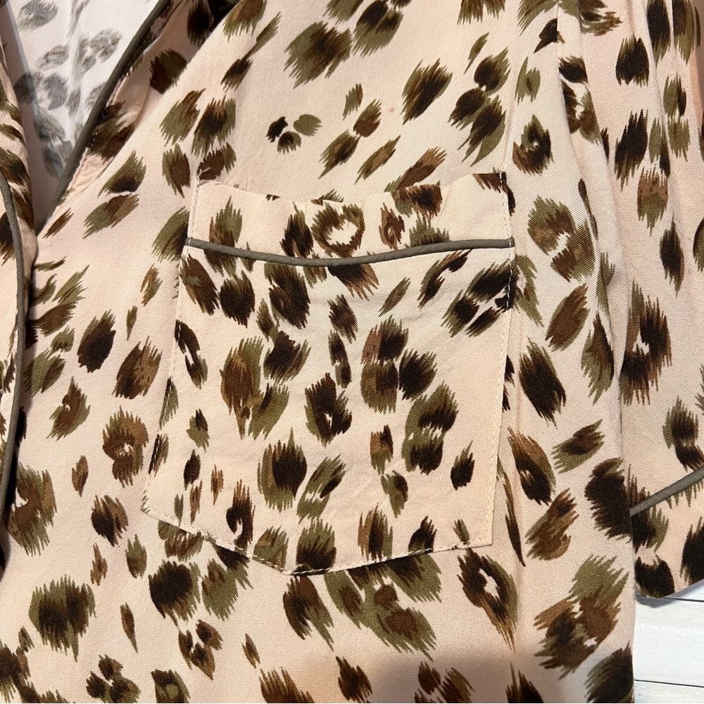 Heartloom women leopard print casual shirt - Picture 3 of 4